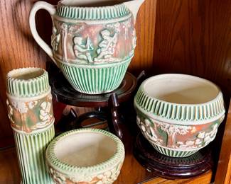 Roseville Donatello pottery
