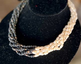 Natural seed and rice pearls twisted choker necklace