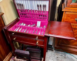 74 pcs. Vintage WM Rogers Silver plate flatware “Burgandy Champagne” pattern AND standing silver storage box