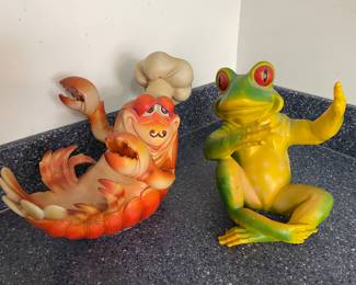 lobster and frog wine bottle holders