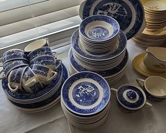 Vintage Royal China Blue Willow Ware