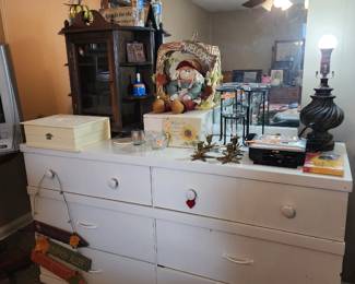 White Dresser with mirror