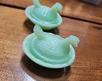 Jadite mini hen