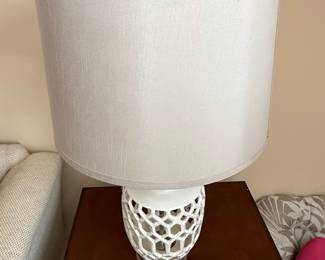 Modern Ceramic Table Lamp with Lattice Base