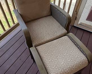 Hanover Ventura Wicker Outdoor Recliner Chair with Ottoman and Geometric Pattern Cushions