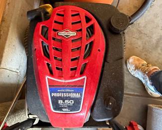 Troy-Bilt 2800 PSI Pressure Washer with Briggs & Stratton 8.50 Professional Engine