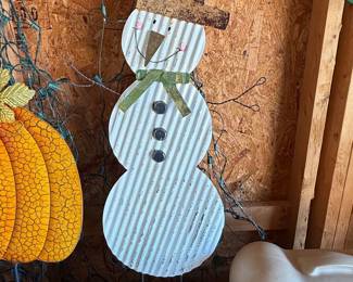 Corrugated Metal Snowman Christmas Decoration