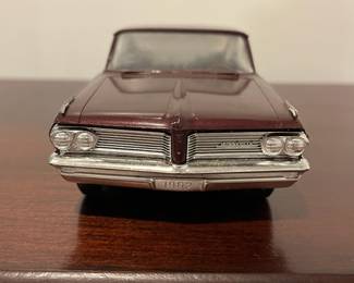 D91 - $90. 1962 Pontiac Bonneville Dealer Promo Model. 
