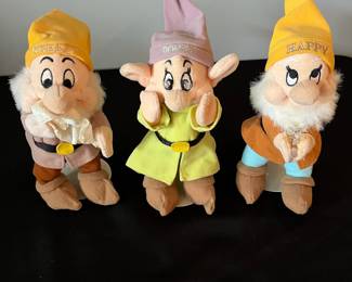 D183 - $45. Set of 7 Vintage Dwarves - stuffed. Disney Store Exclusive. 