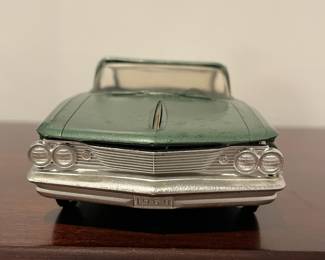 D94 - $60. 1960 AMT Corp Pontiac Bonneville 2 Door Hard Top Dealer Promo Car. 