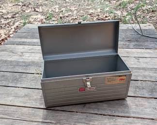 D176 - $20. Vintage Metal Craftsman Toolbox. 