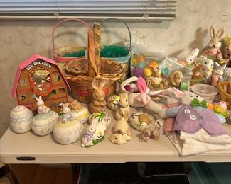 Overview! Lots of smalls to browse! We can not hold specific items from overview - if they are in a photo with a D# we're happy to hold!