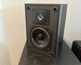 D105 - $60 PAIR Signet SL-240 B/U