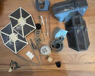 D20 - $80. Star Wars Lot. 