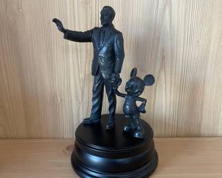 D18 - $100.  Disney "Partners" Bronze Statue. Excellent condition. Measures 5" wide x 8" tall. 