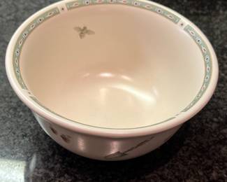 D54 - $350. Portfoloio by Pfaltzgraff Stoneware.  Naturewood. Large set - Service for 8 + Serving Pieces. 