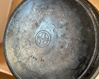 D21 - $200. Griswold #12. Small Logo Cast Iron Pan. 
