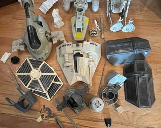 D20 - $80. Star Wars Lot. 