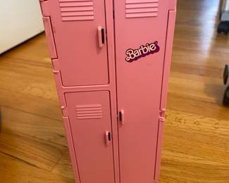D139 - $20. Vintage 1980s Barbie Gym. Locker, Exercise Bike, Weight Bench & Accessories. 