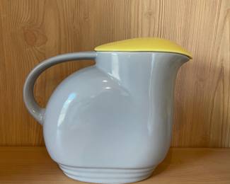 D22 - $35. Art Deco Style 1960s Hall China Refrigerator Pitcher + 4 Bowls - 3 have lids. 