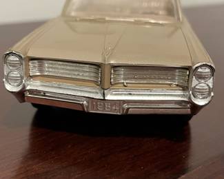 D89 - $75. 1964 Pontiac Bonneville Convertible. Dealer Promo Model. One sun visor is not attached but we have it. 