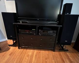 Overview! Lots of smalls to browse! We can not hold specific items from overview - if they are in a photo with a D# we're happy to hold!