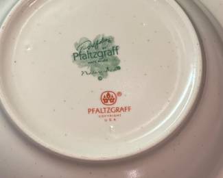 D54 - $350. Portfoloio by Pfaltzgraff Stoneware.  Naturewood. Large set - Service for 8 + Serving Pieces. 