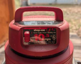 D179 - $30. Shop Vac. 