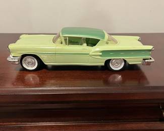 D90 - $120. 1958 Pontiac Bonneville Dealer Promo Model Car. 