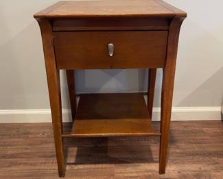 D68 - $25. Single Drexel Side Table. Measures 18" x 16" deep x 26" tall. Water damage on the top and a few minor veneer chips. Great project piece!