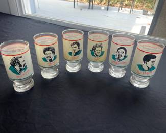 D106 - $60. Vintage Miami Dolphin Super Bowl Champions 1972 Glasses - set of 6. 