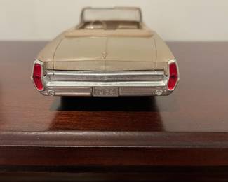 D89 - $75. 1964 Pontiac Bonneville Convertible. Dealer Promo Model. One sun visor is not attached but we have it. 