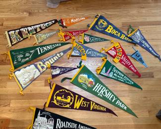 D142 - $50 LOT of Vintage Pennants. 
