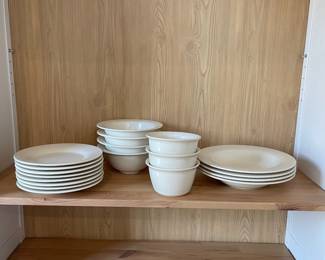 D182 - $35. 19 Pcs Stoneware Dish Set. 