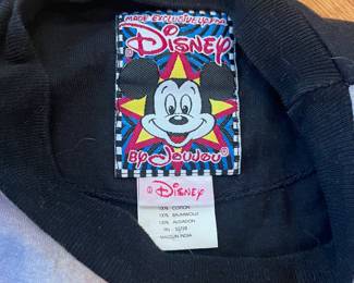 D187 - $30. Disney by Jon Jon. Villains T-Shirt. Size Large. 