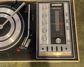 D73 - $20. Electrophonic Gerrard Turn Table. Measures 24.5" x 15" deep x 9" tall. Does NOT power on and Cover is cracked. 