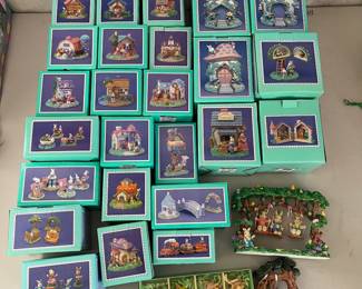 D118 - $50. Vintage Carrot Patch Collection LOT. 1993. 26 in Box. 2 W/o Box. Just in time for Easter!