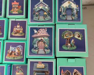 D118 - $50. Vintage Carrot Patch Collection LOT. 1993. 26 in Box. 2 W/o Box. Just in time for Easter!