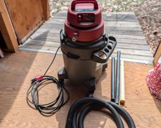 D179 - $30. Shop Vac. 