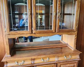 Vintage China/Hutch Cabinet 