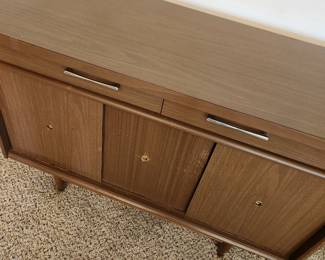 Vintage MCM Cabinet/Sideboard 
