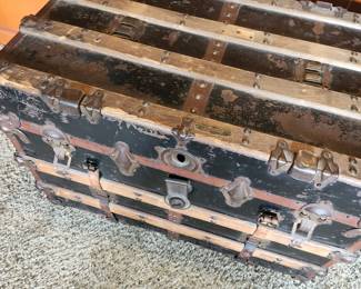 Antique Flat Top Trunk! 