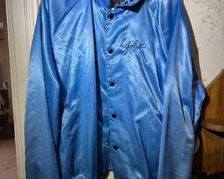 HOUSE FRONT ENTRYWAY HALLWAY