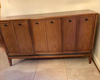 Mid-Century Stanley sideboard 