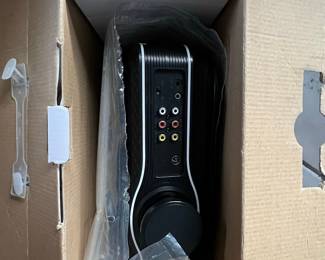 LED Entertainment Projector with DVD/MP5/TV/MP3/VCD/MPEG-4/AV/JPEG/SD/MMC/Game Support
