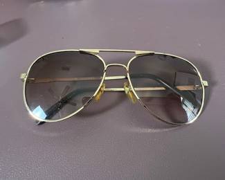 Vintage Aviator Sunglasses with Tortoiseshell Accents