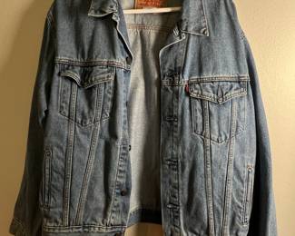 Levi Strauss & Co. 70507 "Standard Trucker" Denim Jacket