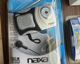 Naxa NR-712 AM/FM Radio with Speaker