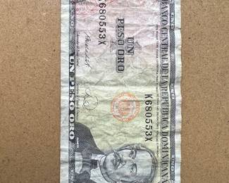 1 Dominican Peso Oro Banknote, 1988