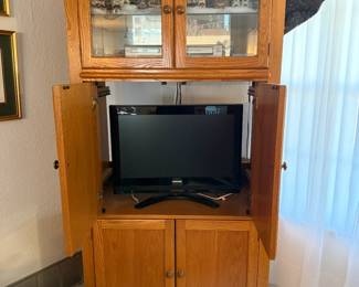 TV cabinet w/storage above and below